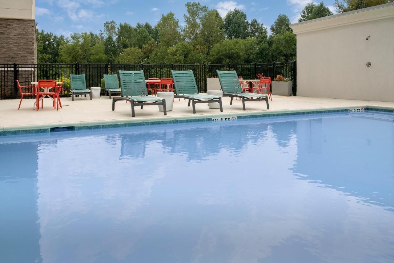 Tru By Hilton Charlotte Airport Lake Pointe Eksteriør bilde